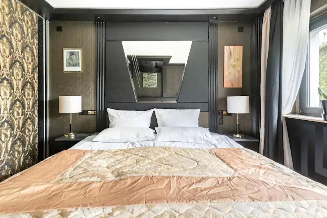 Miet-Kamp Ruhig, Zentral, Nahe Messe, Ausgefallenes Design 2 Schlafzimmer Берлин Екстериор снимка
