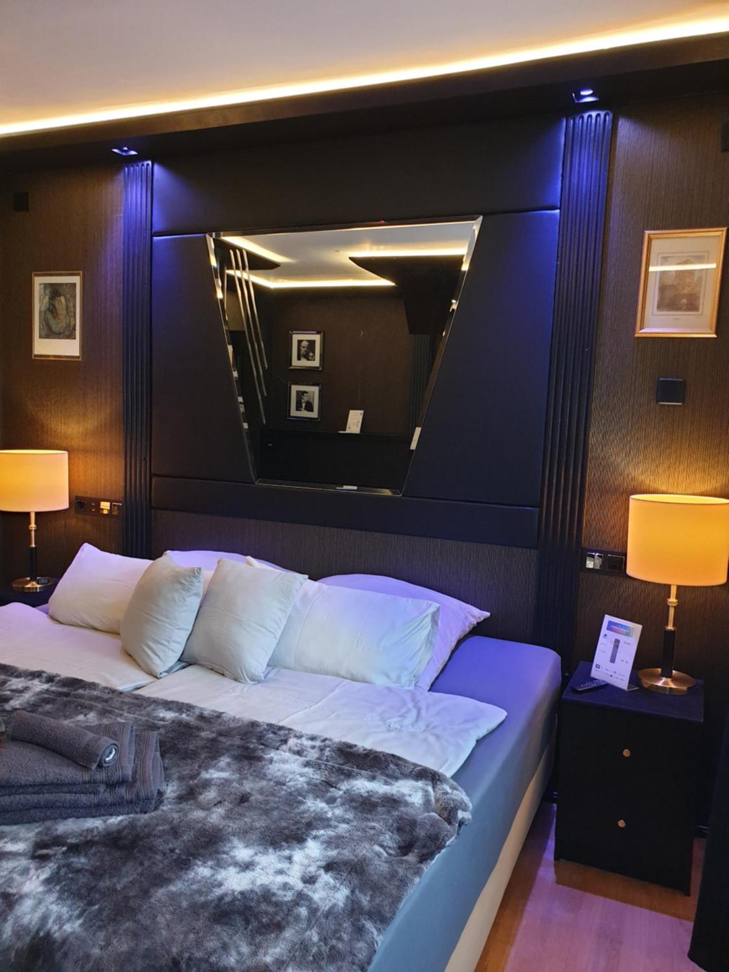 Miet-Kamp Ruhig, Zentral, Nahe Messe, Ausgefallenes Design 2 Schlafzimmer Берлин Екстериор снимка